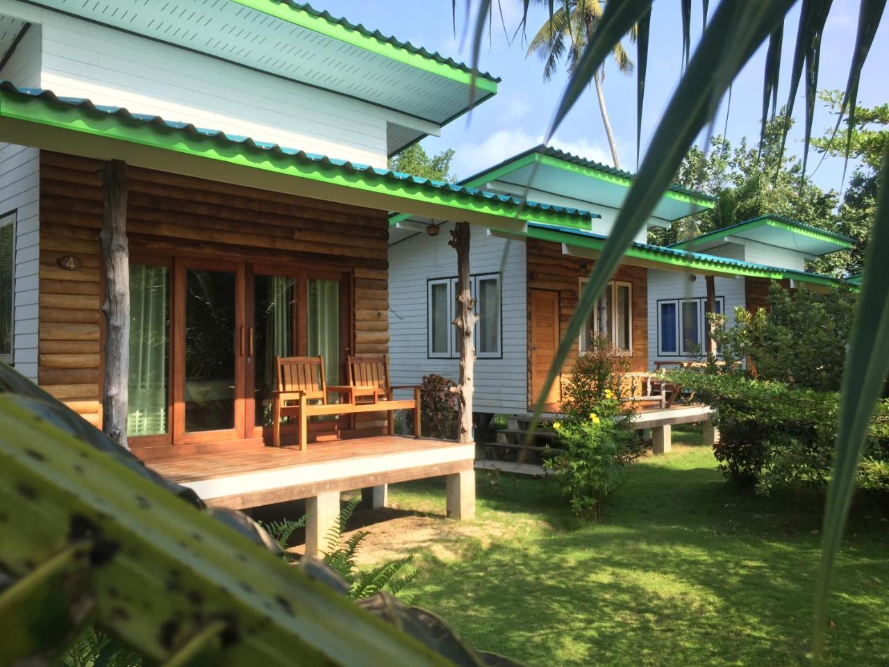 Suan Maprao Ko Kut Resort Exterior photo